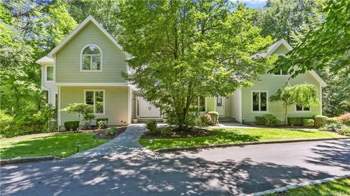 Image 1 of 35 for 15 Pond Hollow Court in Westchester, Pleasantville, NY, 10570