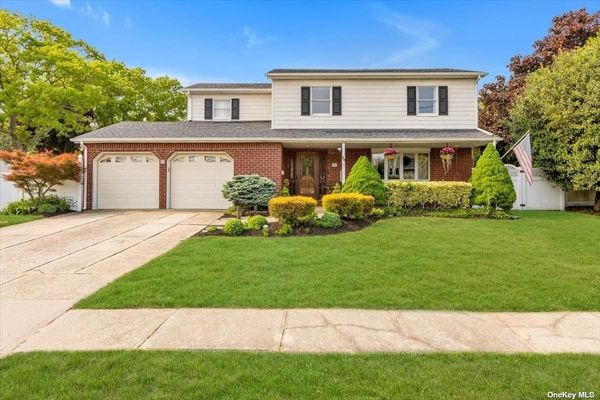 Image 1 of 29 for 29 Kath Court in Long Island, Sayville, NY, 11782