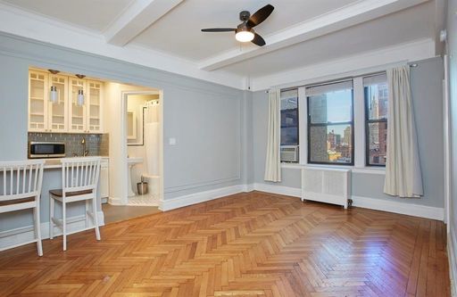 Image 1 of 25 for 175 W 73rd Street #11H in Manhattan, New York, NY, 10023