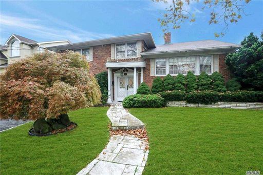 Image 1 of 26 for 12 Andover Lane in Long Island, Woodmere, NY, 11598