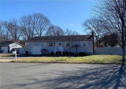 Image 1 of 19 for 46 Breston Drive E in Long Island, Shirley, NY, 11967