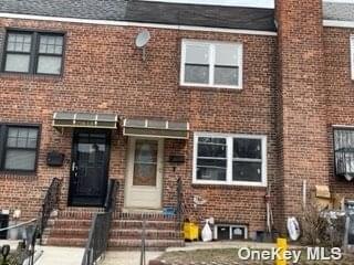 216-15 115th Terrace in Queens, Cambria Heights, NY 11411