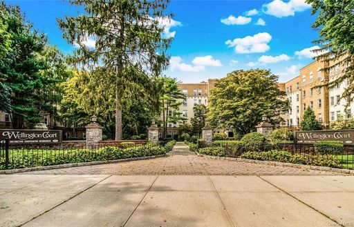 Image 1 of 12 for 472 Gramatan Avenue #5T in Westchester, Mount Vernon, NY, 10552