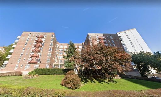Image 1 of 20 for 601 Kappock Street #1G in Bronx, NY, 10463