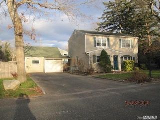 Image 1 of 23 for 63 Biltmore Ave in Long Island, Oakdale, NY, 11769