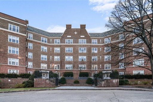 Image 1 of 14 for 6 Midland Gardens #5A in Westchester, Bronxville, NY, 10708