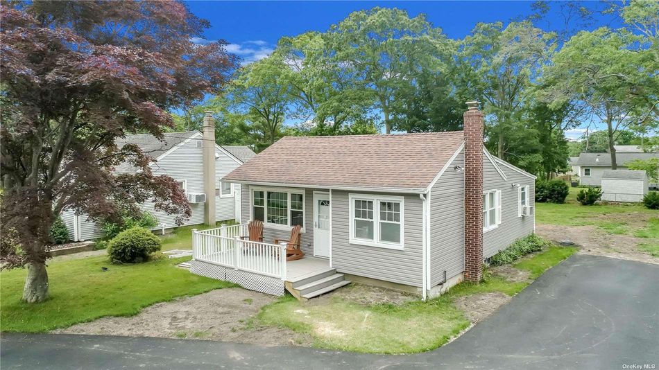 Image 1 of 22 for 22 Aster Avenue in Long Island, Holtsville, NY, 11742