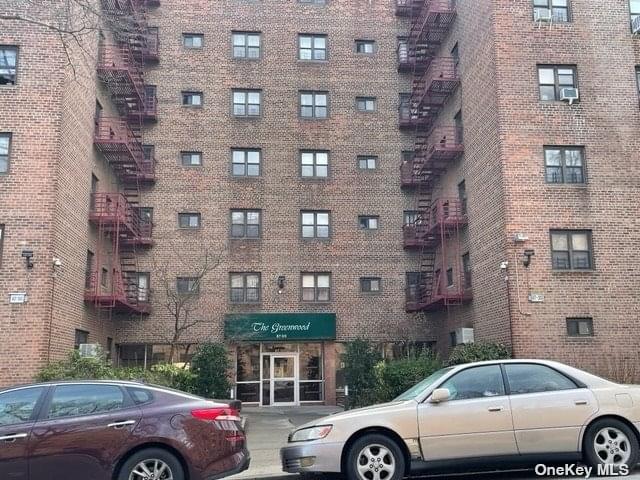 87-30 204 Street #A-56 in Queens, Hollis, NY 11423