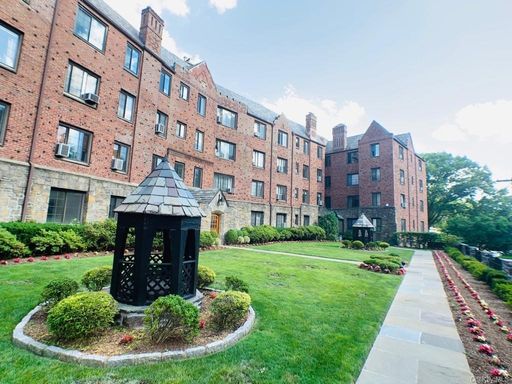 Image 1 of 23 for 914 Wynnewood Road #1G in Westchester, Pelham, NY, 10803
