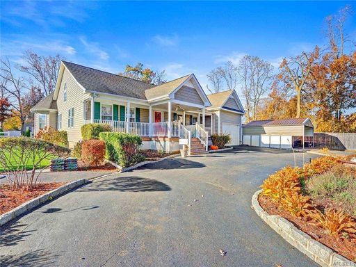 Image 1 of 24 for 30 County Pl in Long Island, Deer Park, NY, 11729