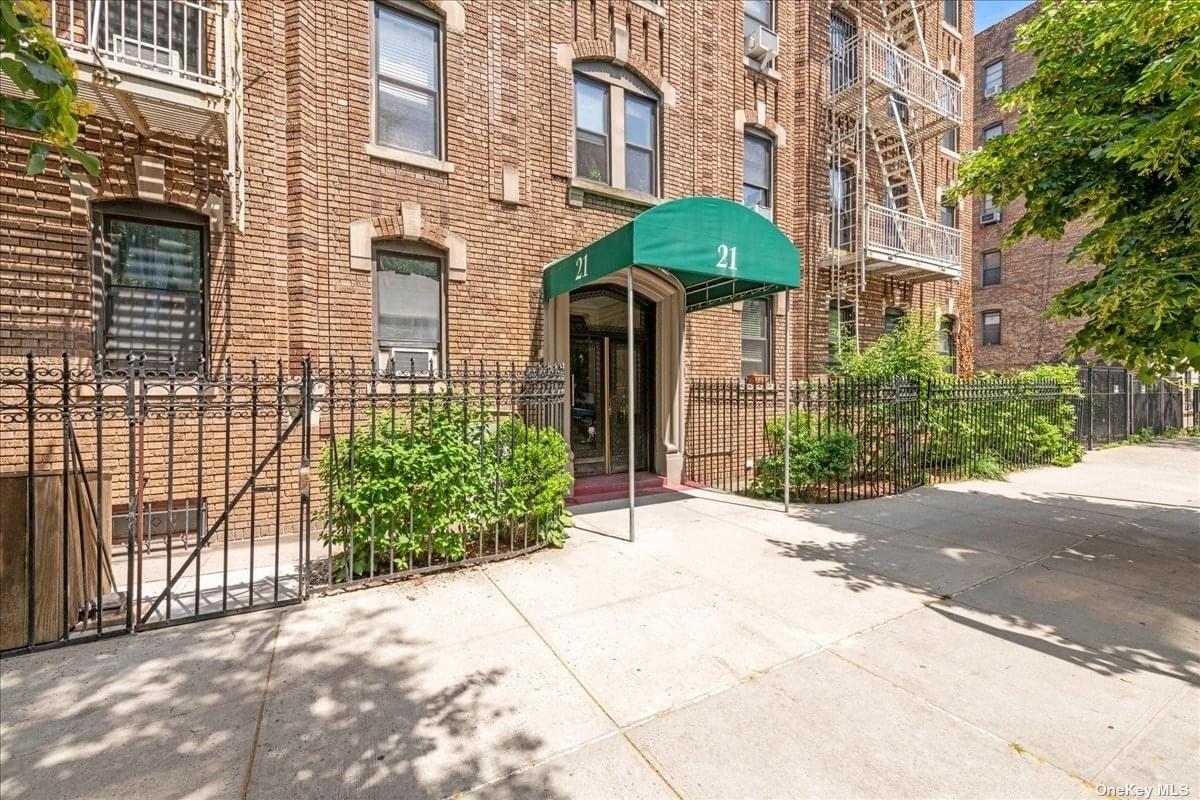 21 Butler Place #2C in Brooklyn, Prospect Heights, NY 11238
