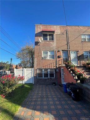 Image 1 of 29 for 4122 Paulding Avenue in Bronx, NY, 10466