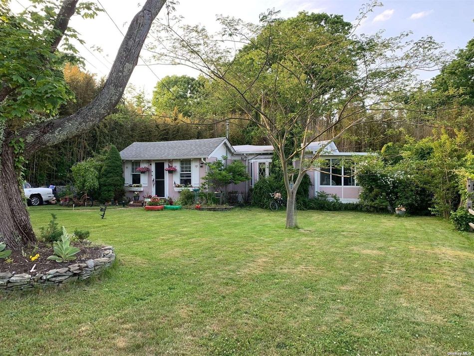 Image 1 of 24 for 11 Maple Avenue in Long Island, East Moriches, NY, 11940