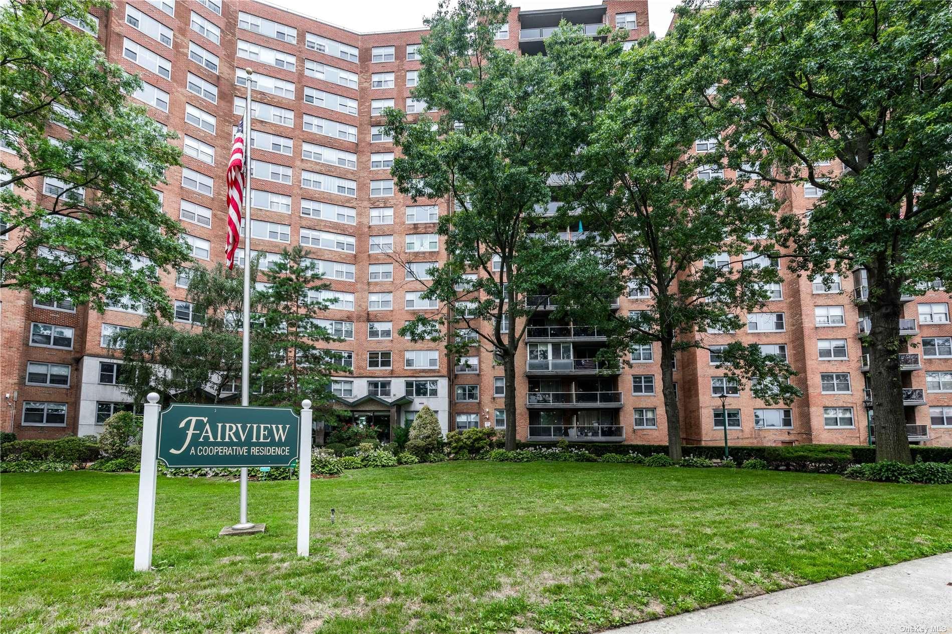 61-20 Grand Central Parkway #C1505 in Queens, Forest Hills, NY 11375