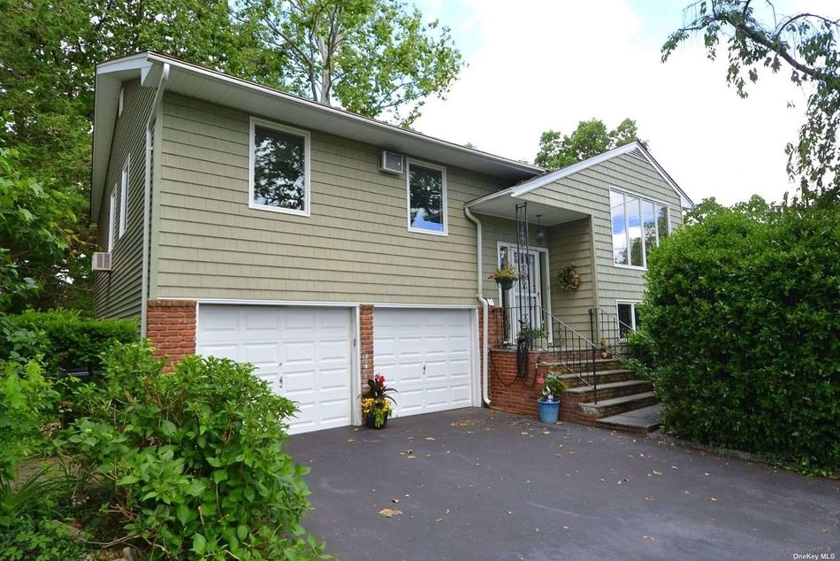 Image 1 of 16 for 10 Stimson Place in Long Island, Huntington, NY, 11743