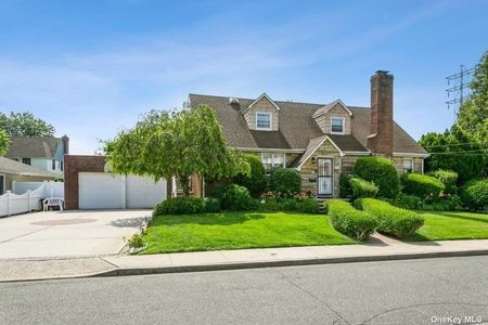Image 1 of 36 for 17 Oceanview Avenue in Long Island, Valley Stream, NY, 11581