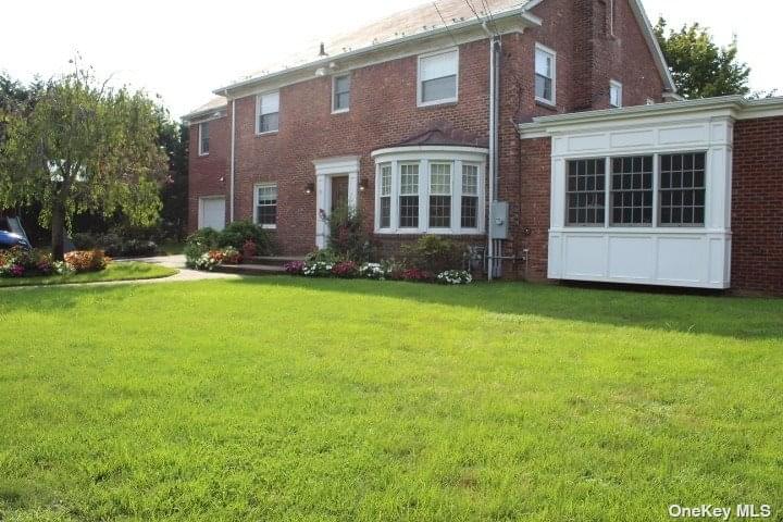 15 Chestney Road in Long Island, Lawrence, NY 11559