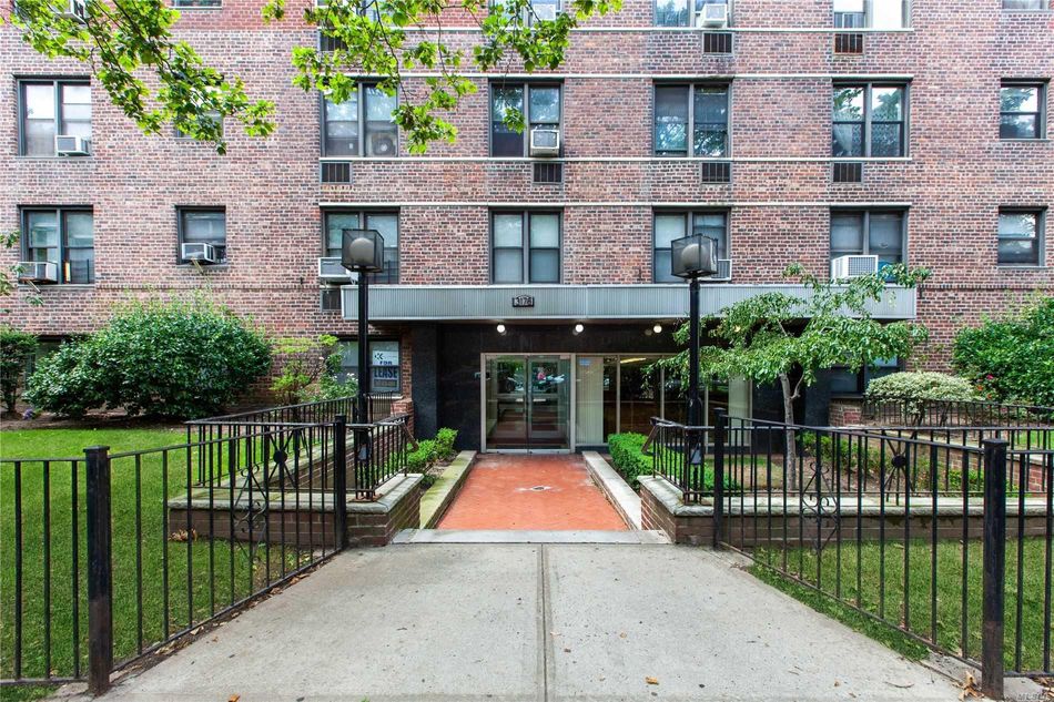 Image 1 of 20 for 3178 Nostrand Avenue #2L in Brooklyn, Homecrest, NY, 11229