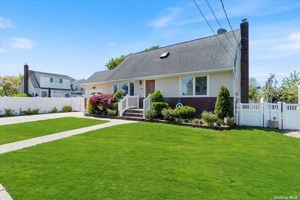 Image 1 of 32 for 2366 York Street in Long Island, East Meadow, NY, 11554
