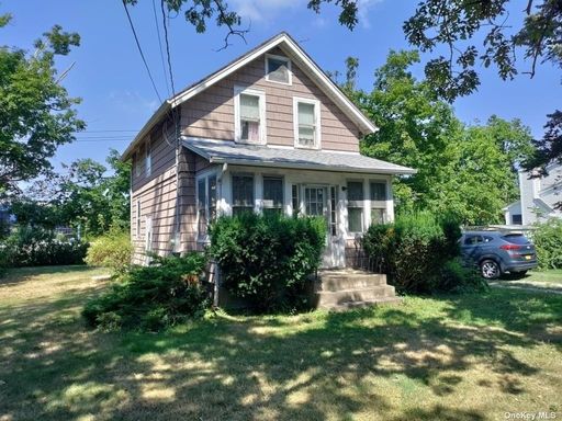 Image 1 of 16 for 15 Cambridge Avenue in Long Island, Melville, NY, 11747