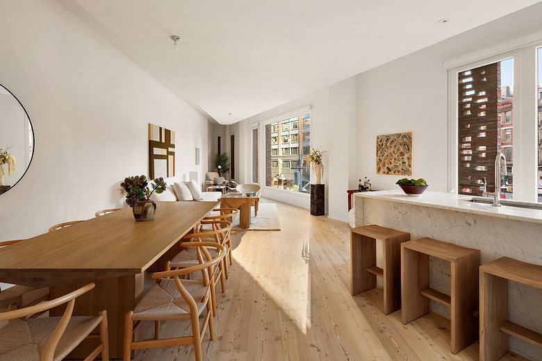 1 Avenue of the Americas #2N