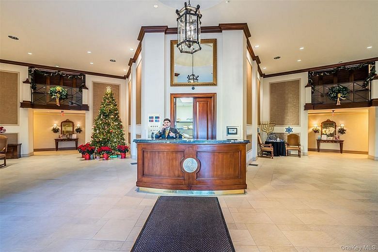 1 Bay Club Drive #11J