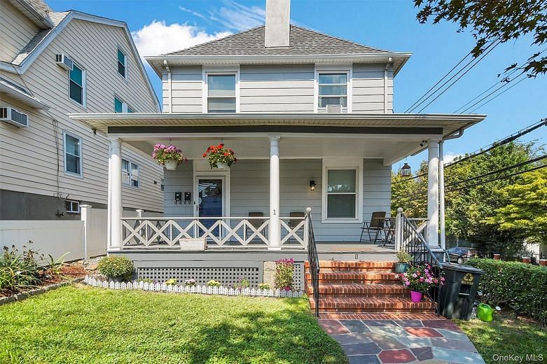 1 Bayview Avenue