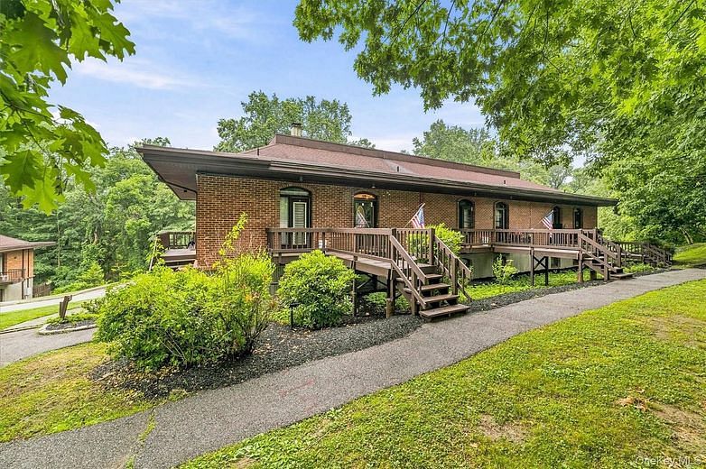 1 Beecher Lane #C7