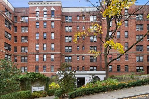 Image 1 of 21 for 1 Broad Parkway #3H in Westchester, White Plains, NY, 10601