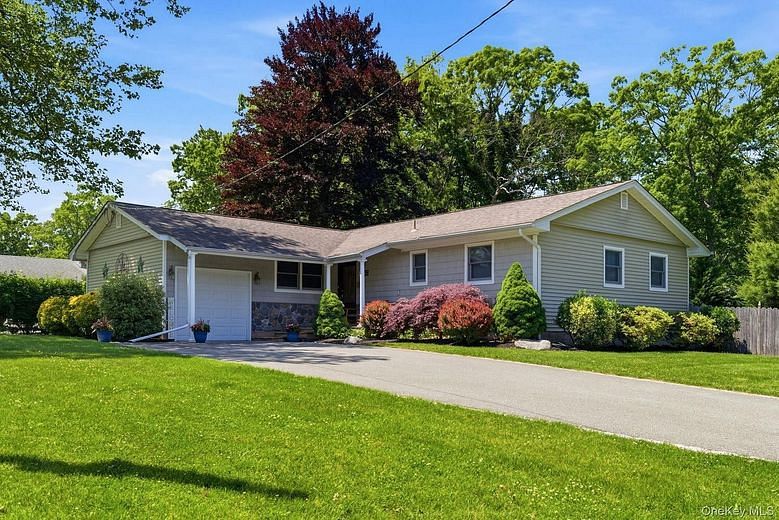1 Camelot Lane