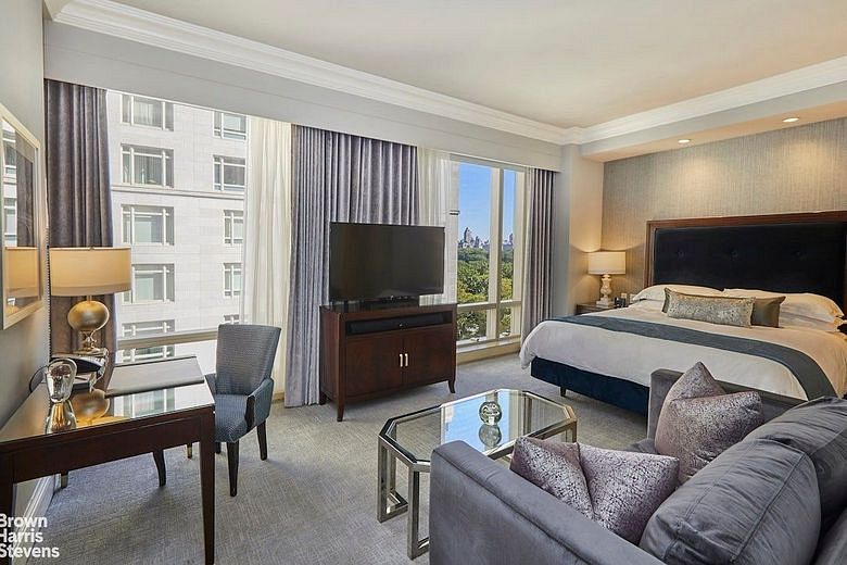 1 Central Park West #1124