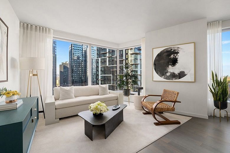 1 City Point #15E