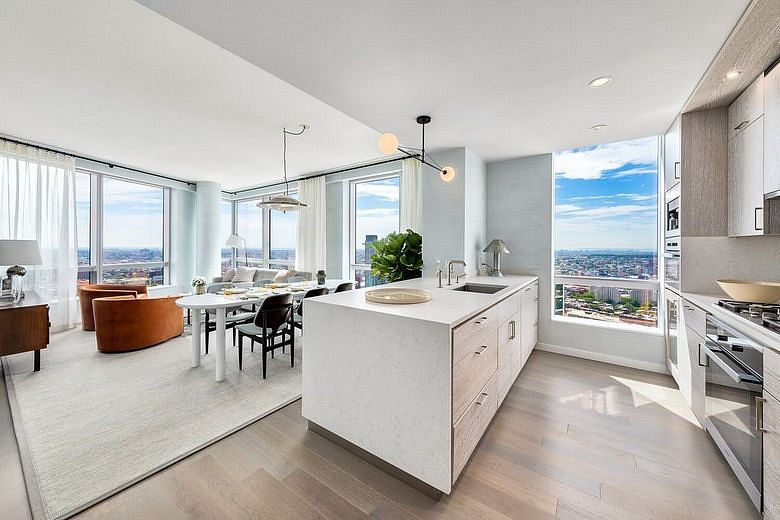 1 City Point #41E