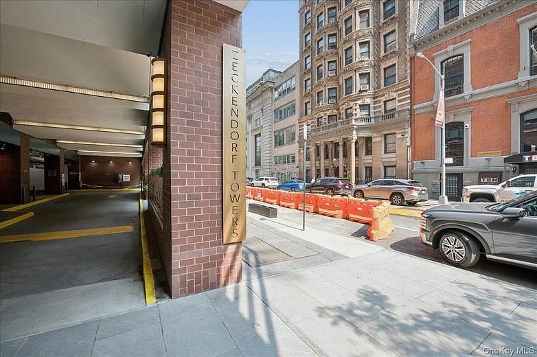 1 Irving Place #U16E