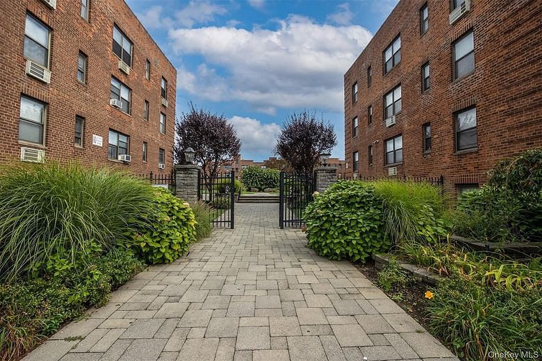 1 Jefferson Avenue #A12