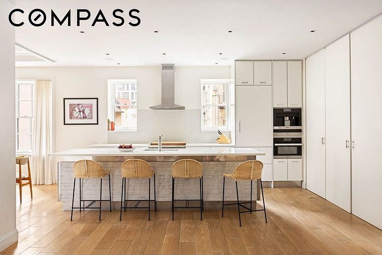 1 Lexington Avenue #5C
