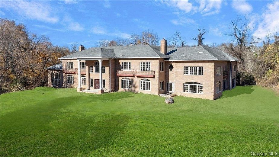 1 Penny Pond Court