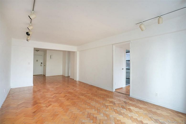 1 Remsen Road #2F