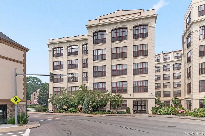 1 Scarsdale Road #202