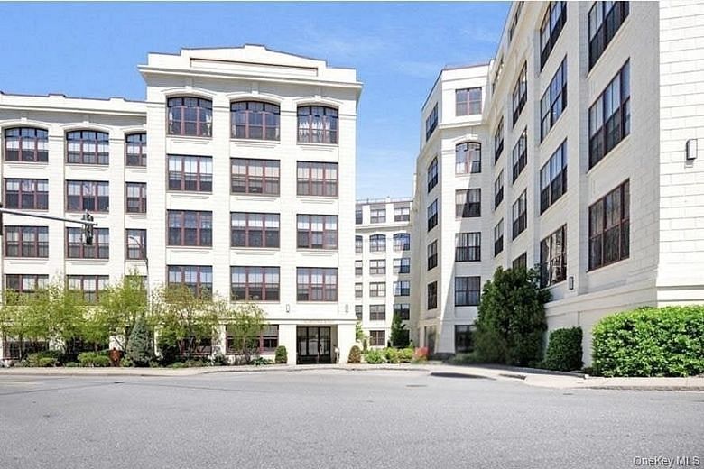 1 Scarsdale Road #319