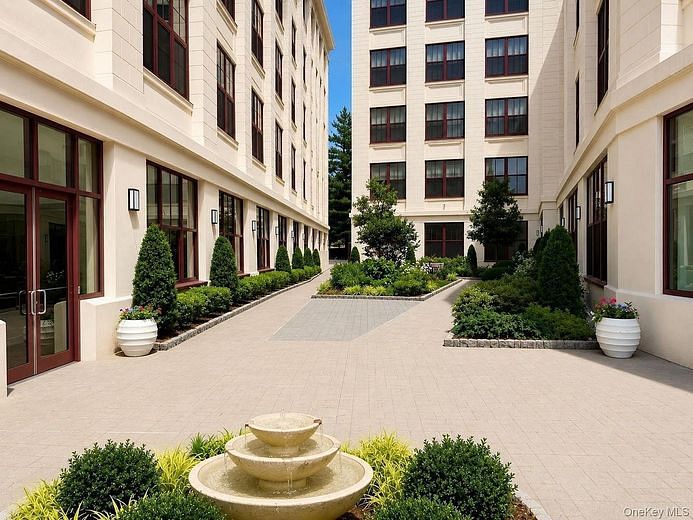 1 Scarsdale Road #409