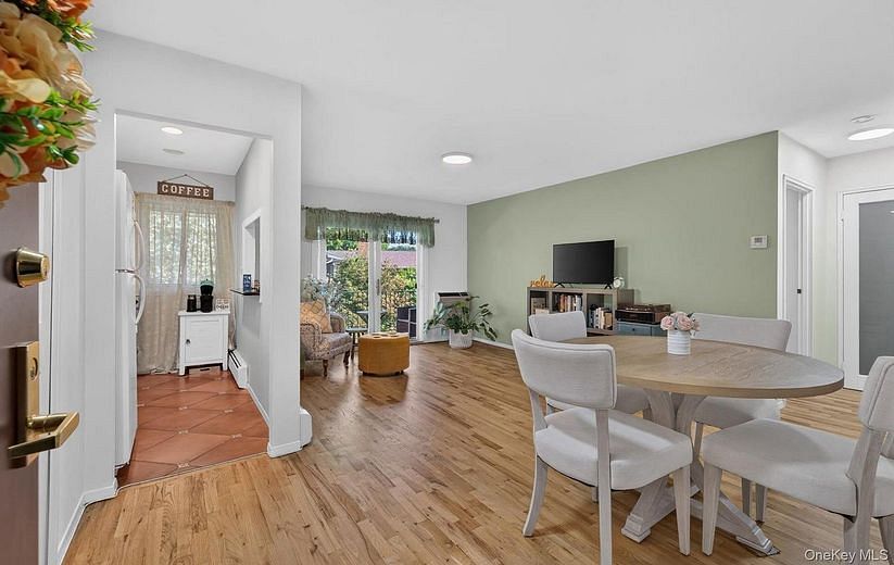 1 Toms Point Lane #17E