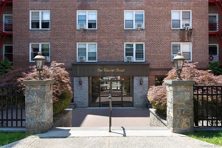 1 Vincent Road #1c