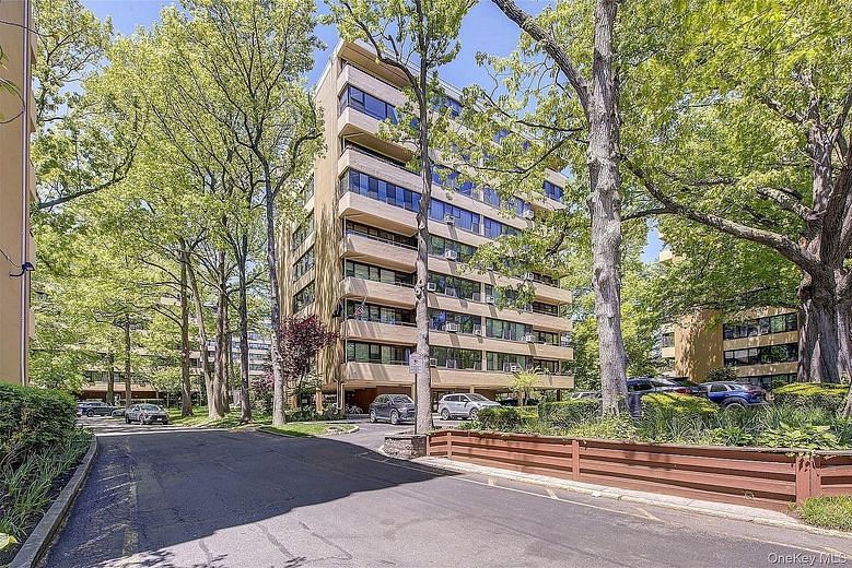 10-10 166th Street #5D