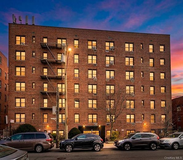 10-40 Neilson Street #2-C