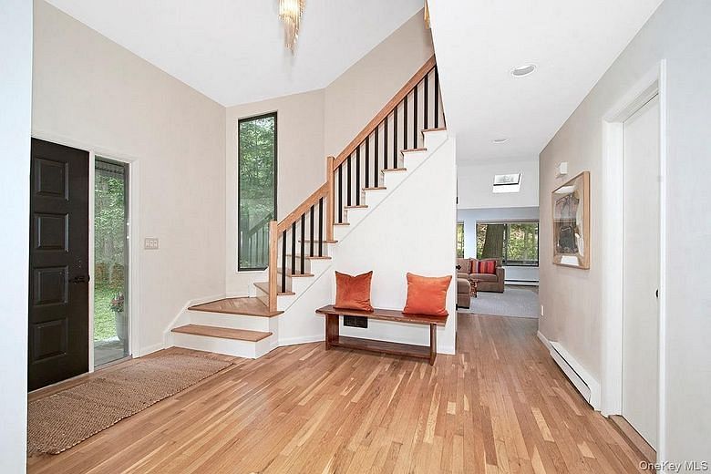 10 Bisbee Lane