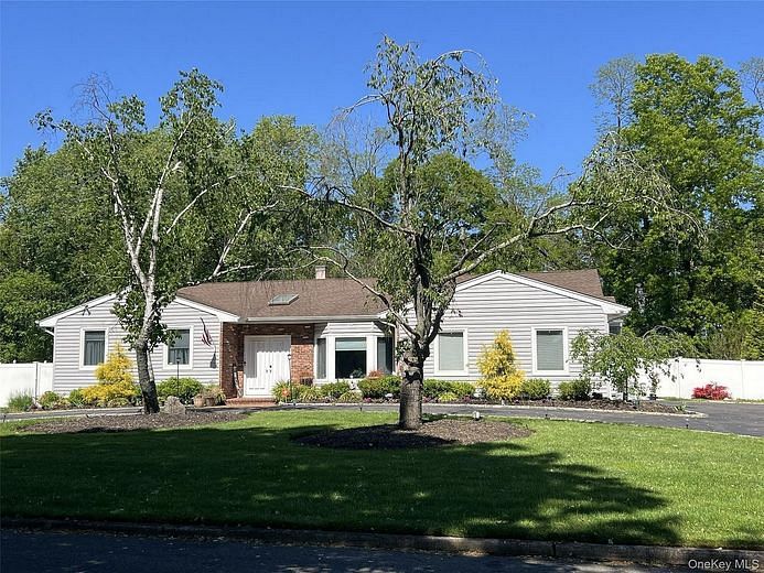 10 Bonaire Drive