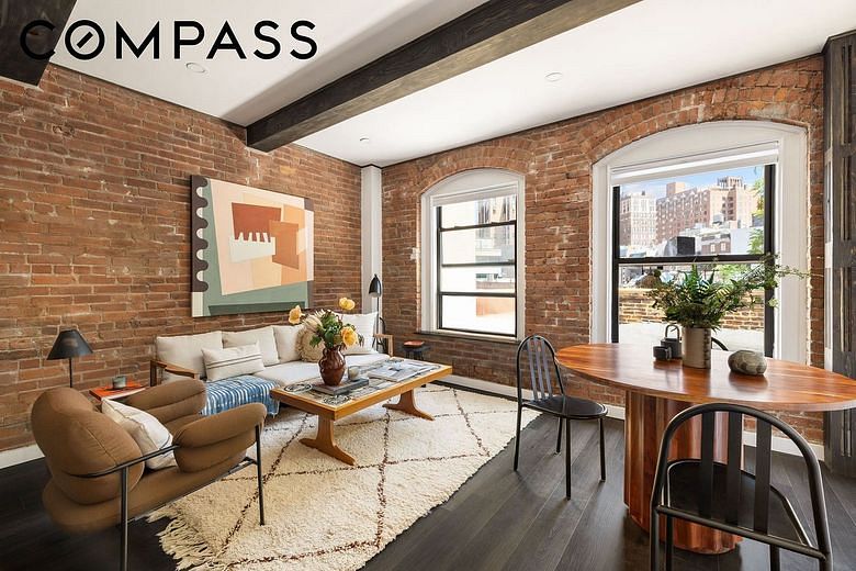 10 Christopher Street #3E