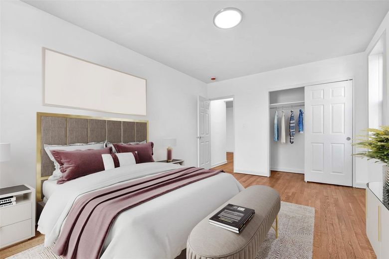 10 E 43rd Street #4K