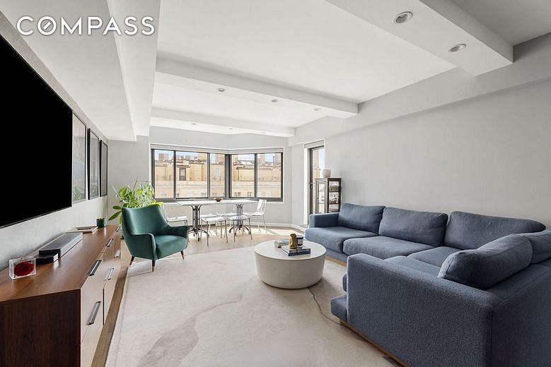 10 East End Avenue #18D